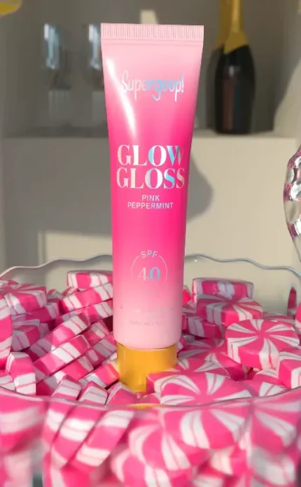 glow-gloss-lip-balm-spf-40-vanilla-soft