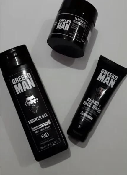 greeko-man-charcoal-clay-mask