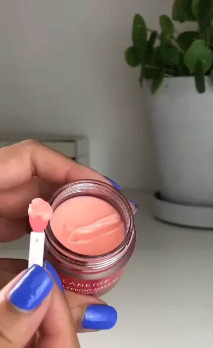 lips-sleeping-mask