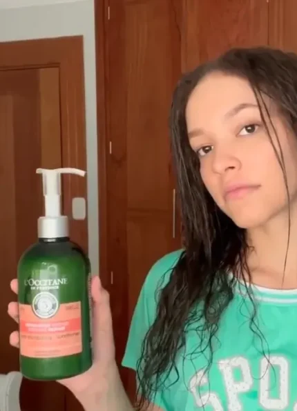 loccitane-5-essential-oils-anti-dandruff-soothing-shampoo-targeted-treatments