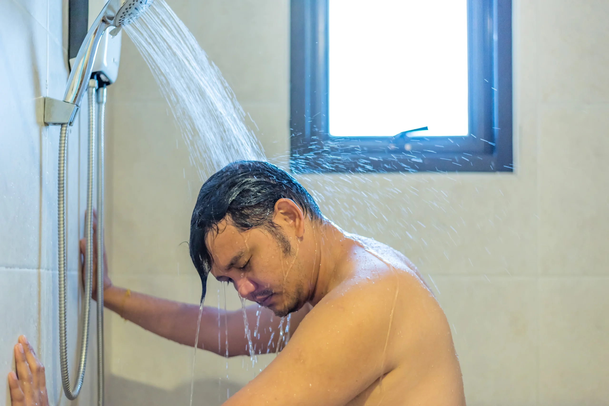 Benefits of Showering with Warm Water for the Skin