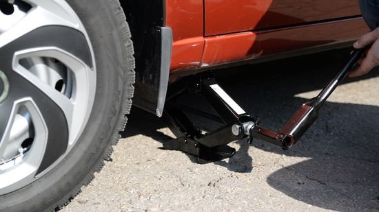 How to Service a Trolley Jack in Under Ten Minutes